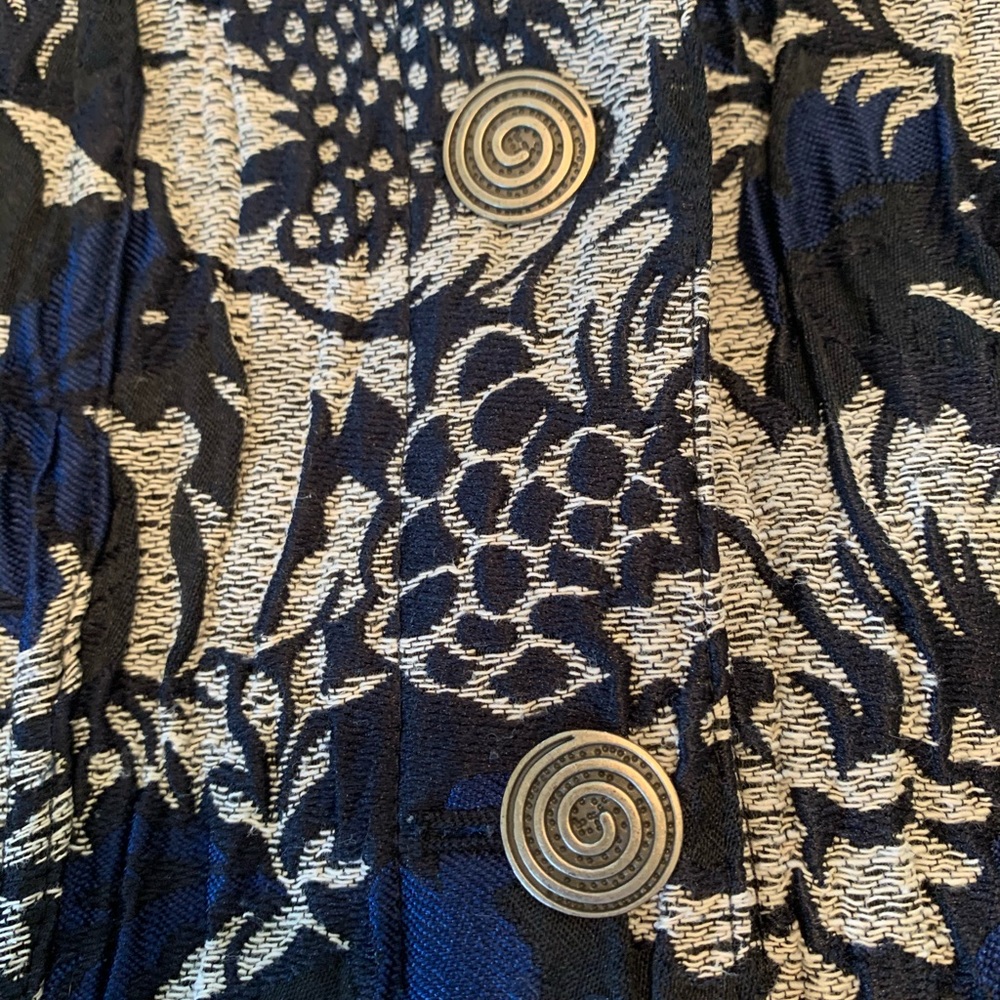 Beautiful Chico’s jacket! - Picture 4 of 6